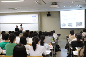 在学生による学生活紹介